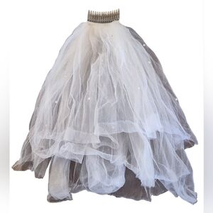 Elegant White and Gray Tulle Skirt